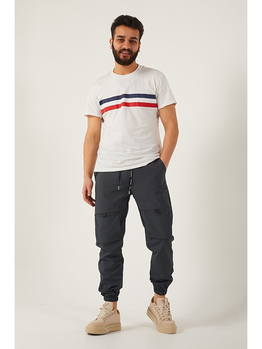 Gri Erkek Paraşüt Kumaş Tarz Cepli Paça Ve Bel Lastikli Jogger Spor Pantolon-2