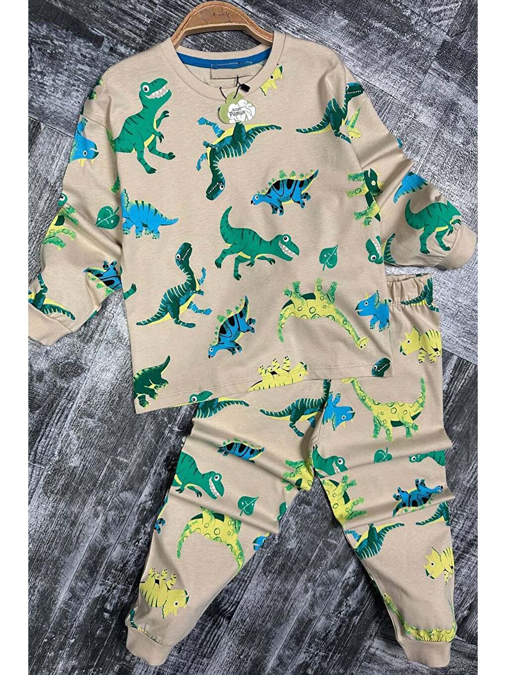 Ekru Erkek Çocuk Üzeri Dinozor Baskılı Bisiklet Yaka Bej Pijama Takımı-3