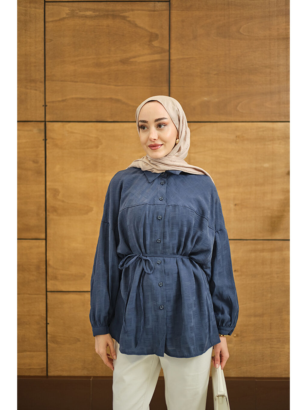 Kadın Geometrik Kare Desen Jakar Gömlek Mavi