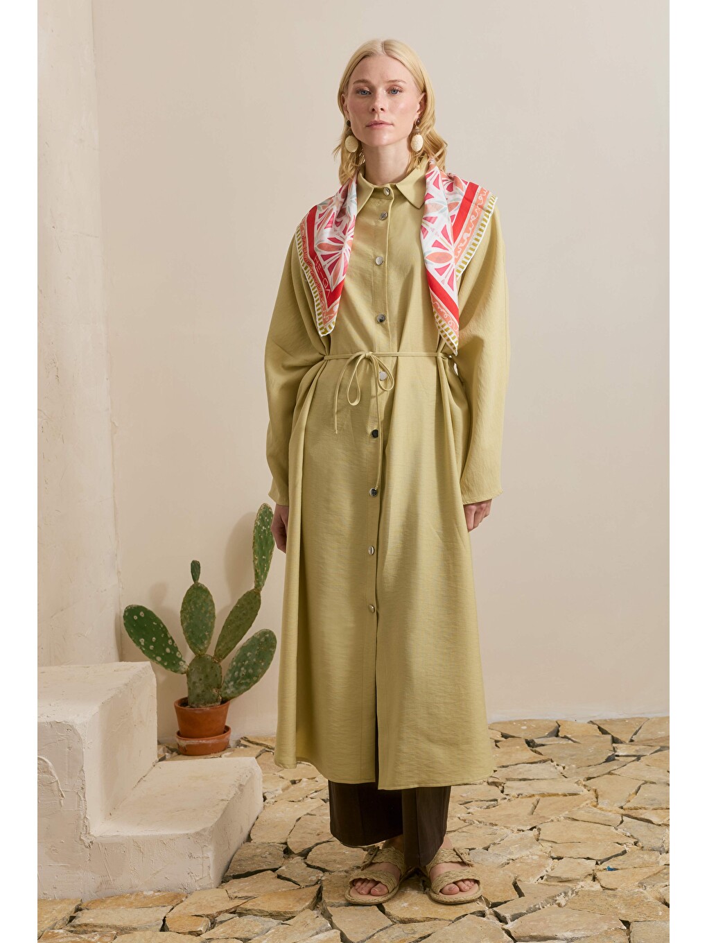 Kahverengi Midi Abaya Bal Köpüğü-4