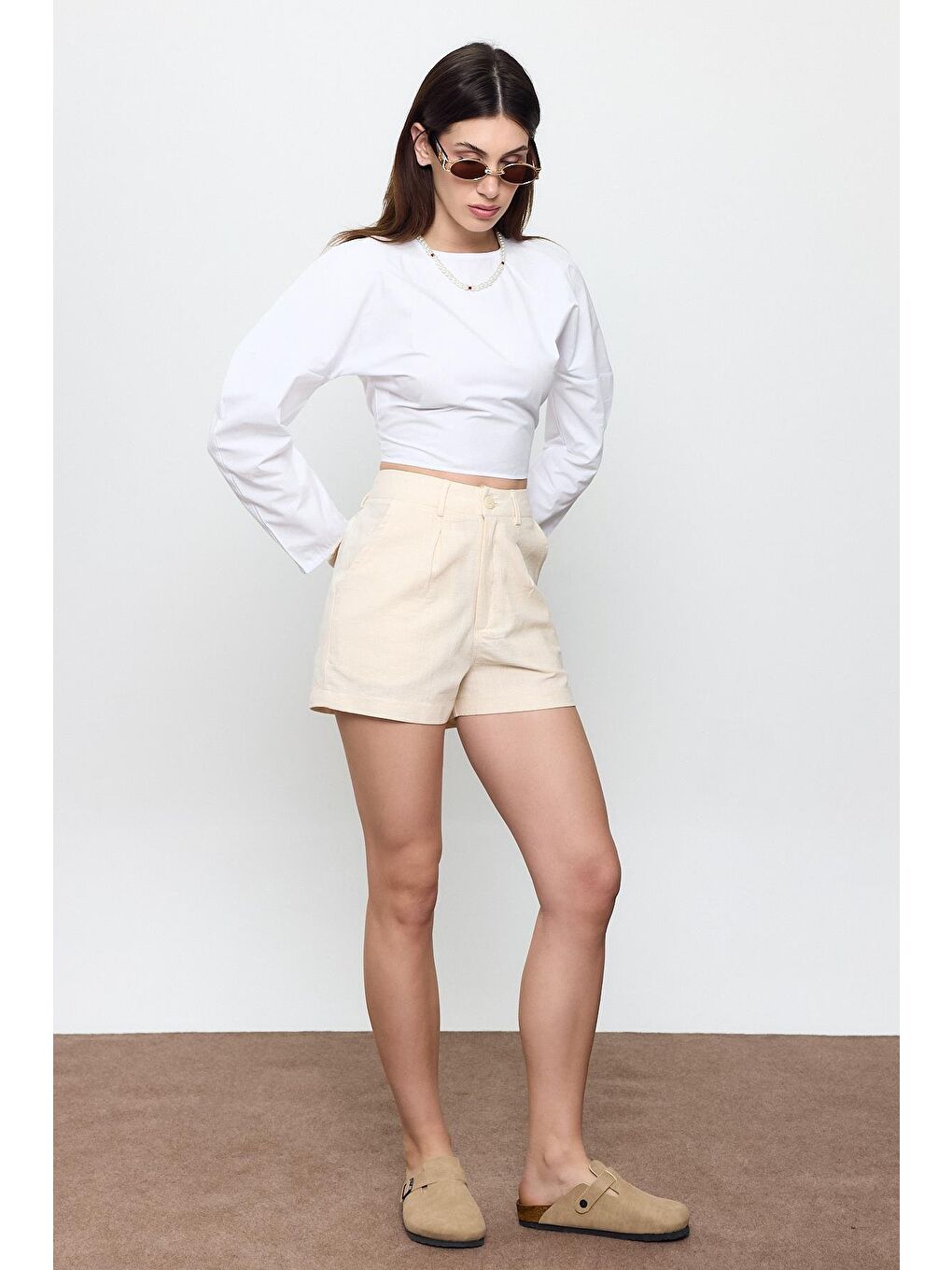 Bej Mini Şort-1