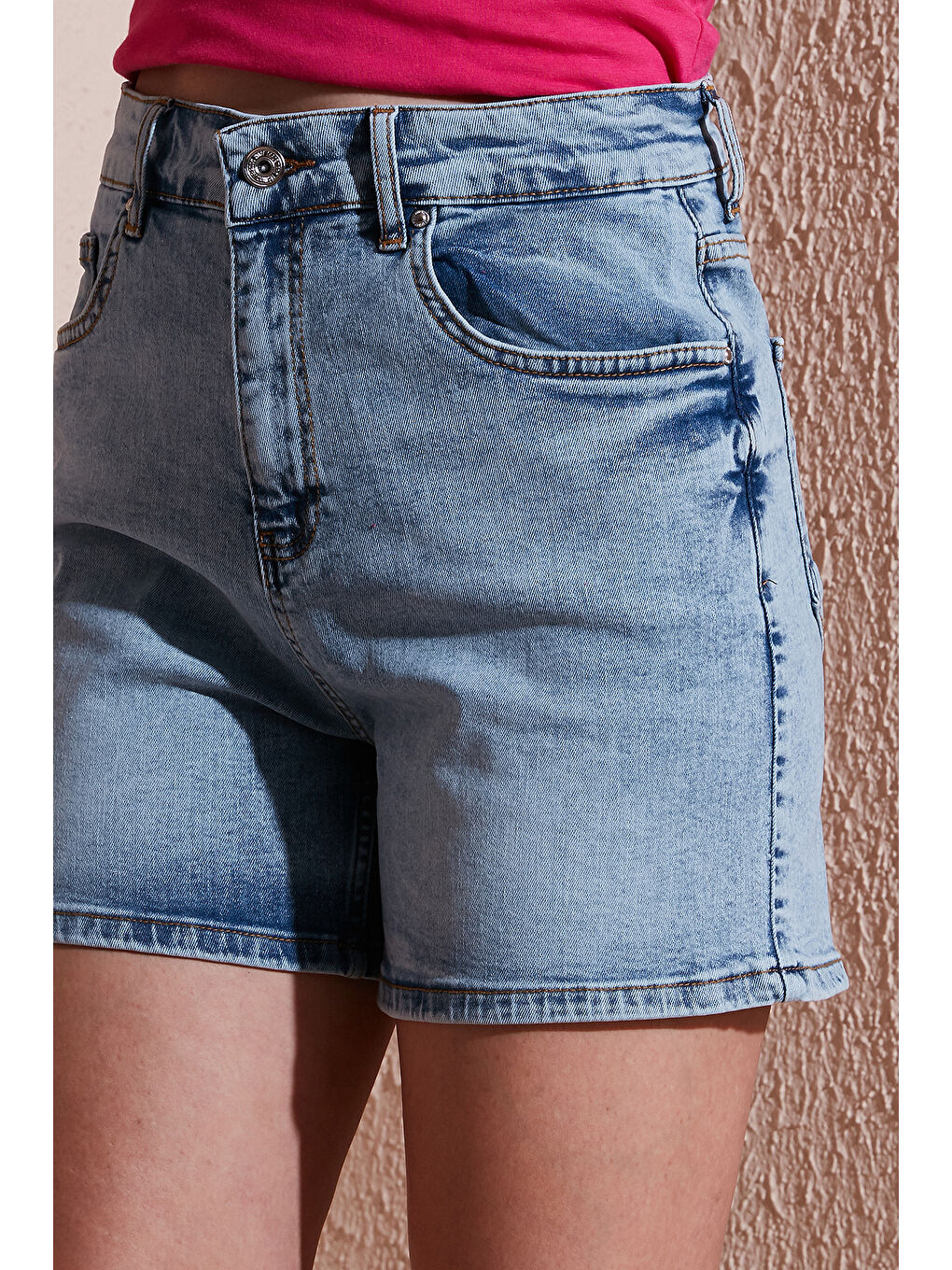 Mavi Streç Pamuklu Mom Fit Yüksek Bel Mini Kadın Jean Short 25Y0188K1-5
