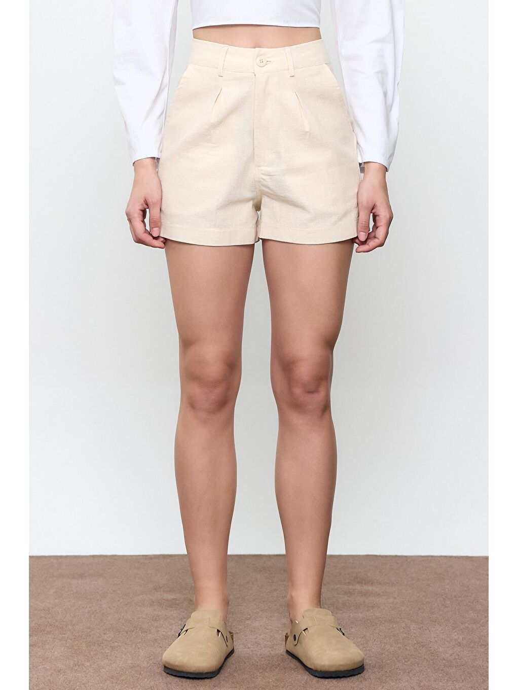 Bej Mini Şort-2
