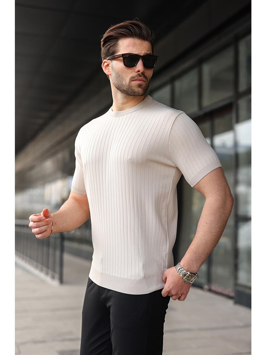 Bej Taş Rengi Bisiklet Yaka Triko Erkek Tişört E7460