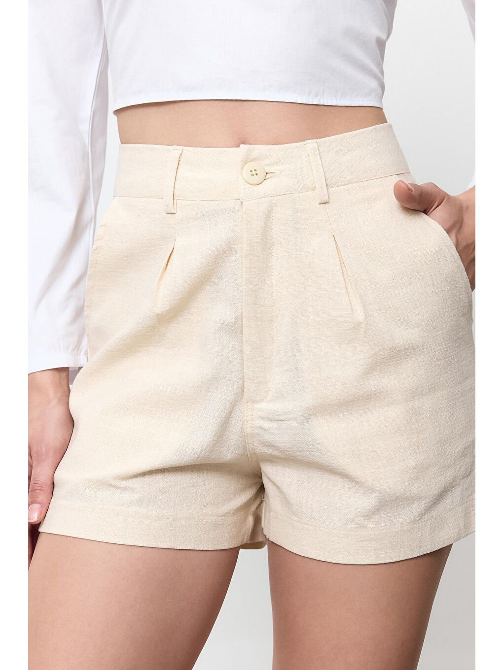 Bej Mini Şort-3