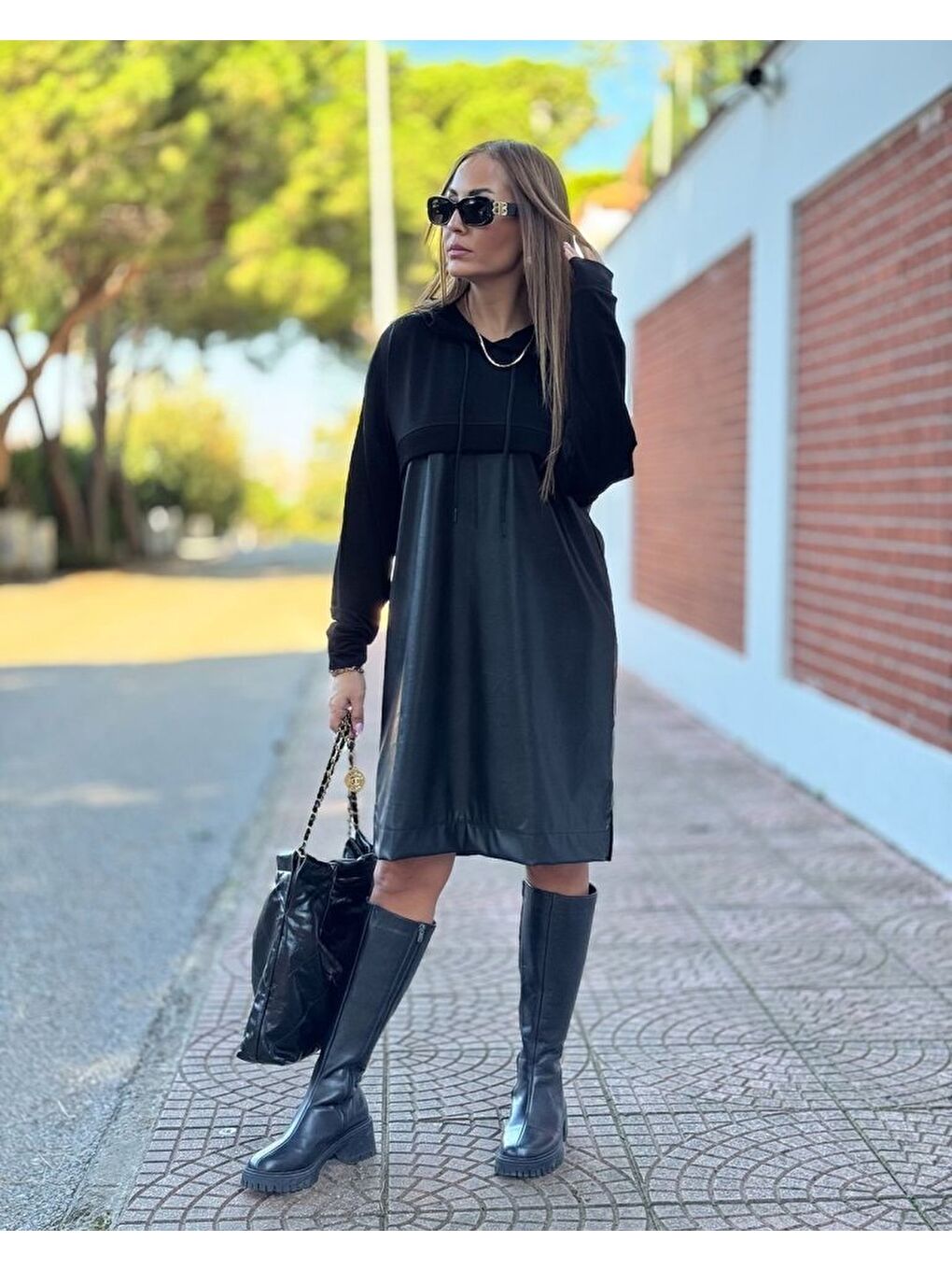 Siyah Kadın Uzun Kollu Kapüşon Ve Deri Detay Diz üstü Elbise-3