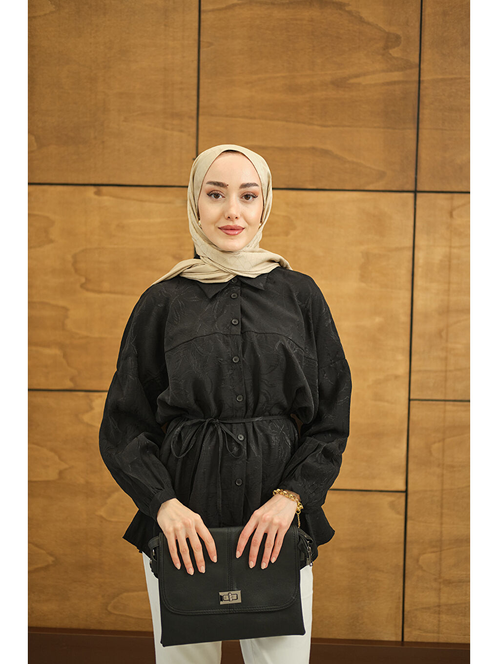 Kadın Yaprak Desen Jakar Gömlek Siyah-3