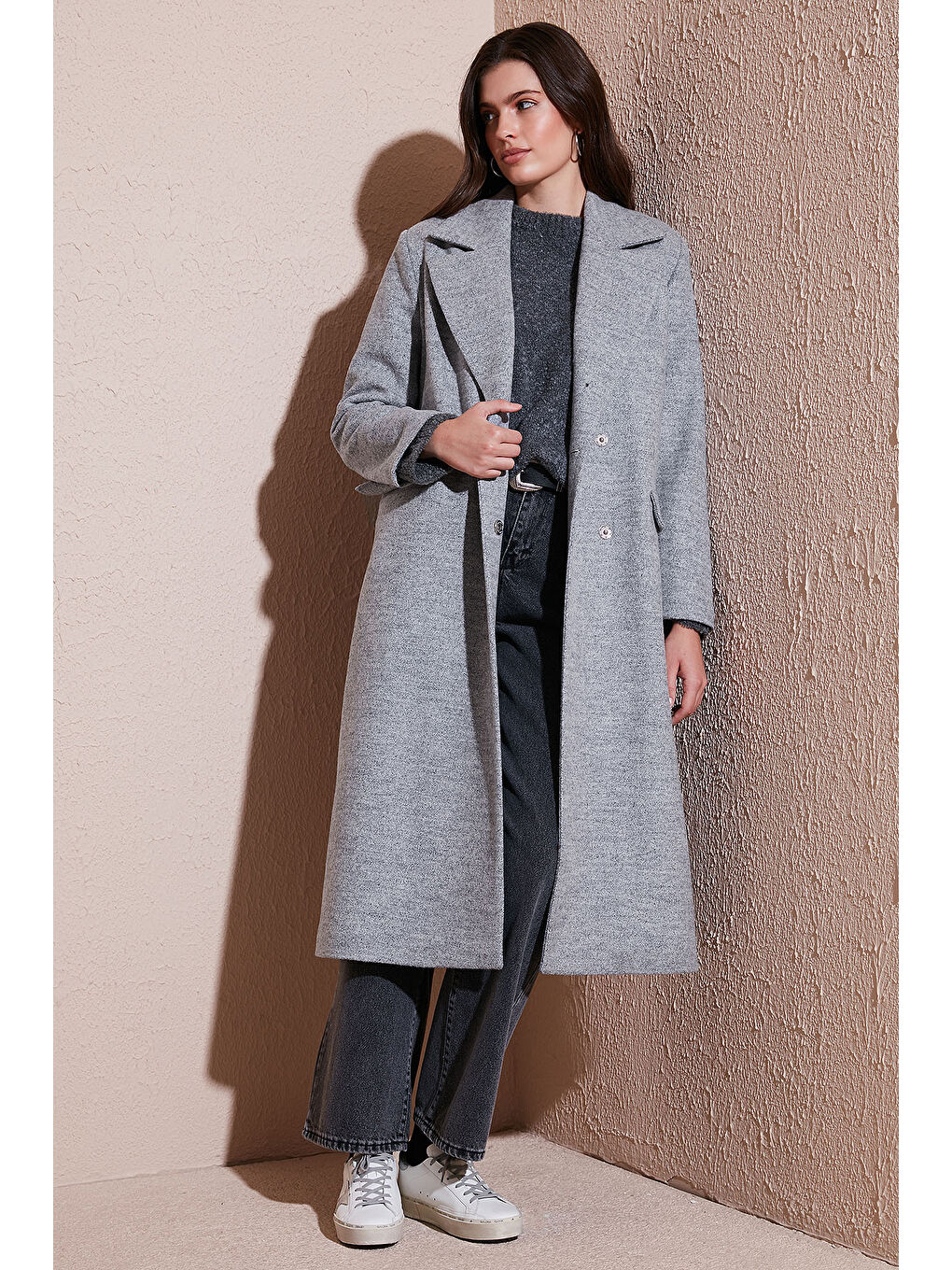 Gri Yün Karışımlı Oversize Kruvaze Yaka Yırtmaçlı Uzun Kadın Kaşe Kaban 6810235-1