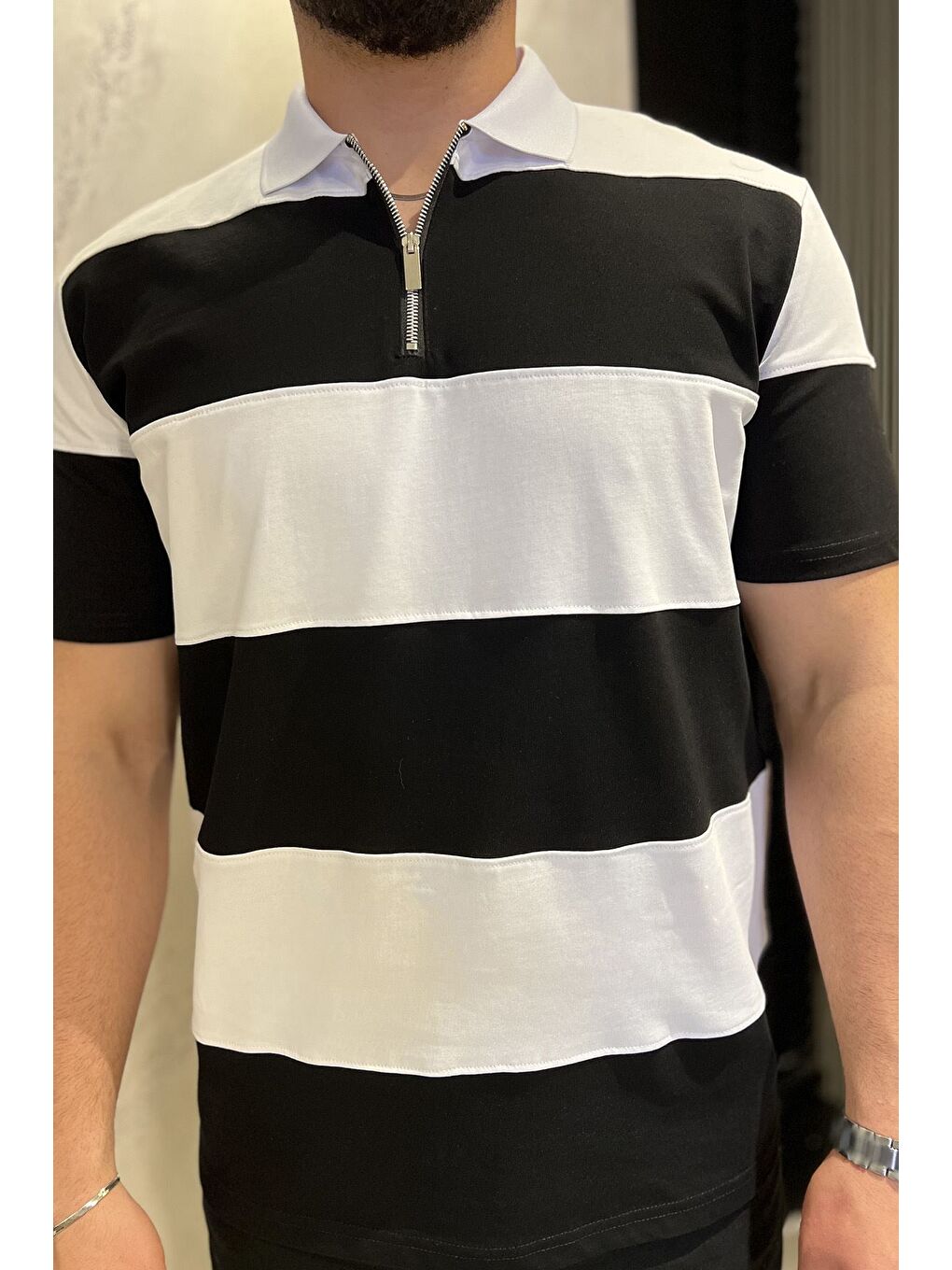 Beyaz Polo Yaka Yarım Fermuarlı Erkek Tişört-3