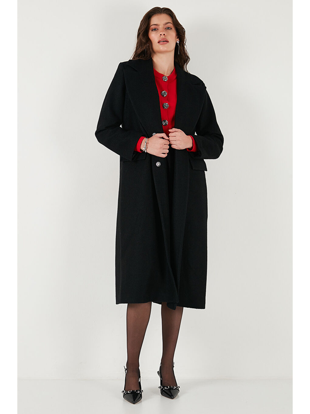 Siyah Yün Karışımlı Oversize Kruvaze Yaka Yırtmaçlı Uzun Kadın Kaşe Kaban 6810235-2