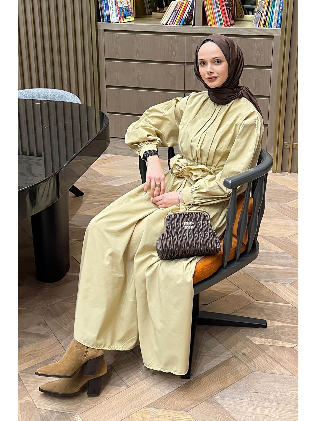 Pileli Poplin Elbise Bej-1