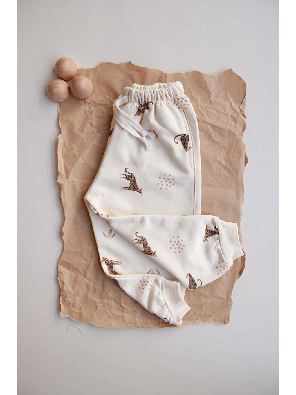 Ekru Leopar Baskılı Eşofman Altı-1