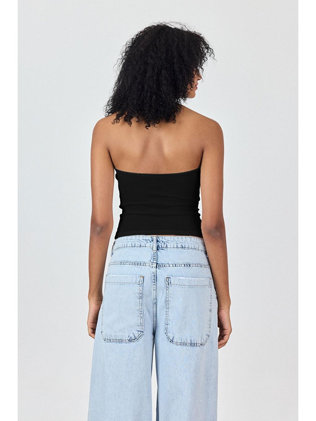 Siyah Boyundan Askılı Bluz-3