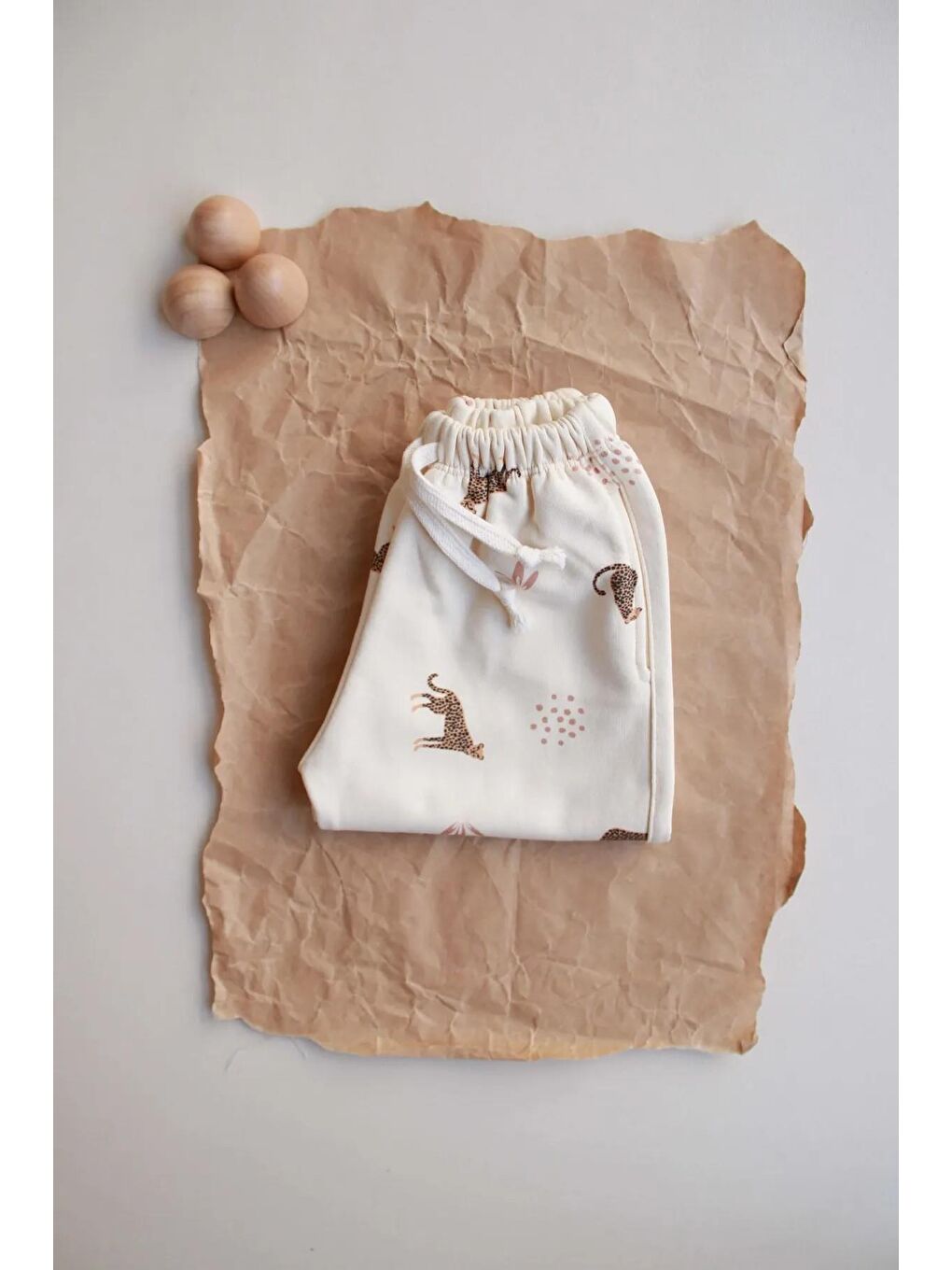 Ekru Leopar Baskılı Eşofman Altı-2