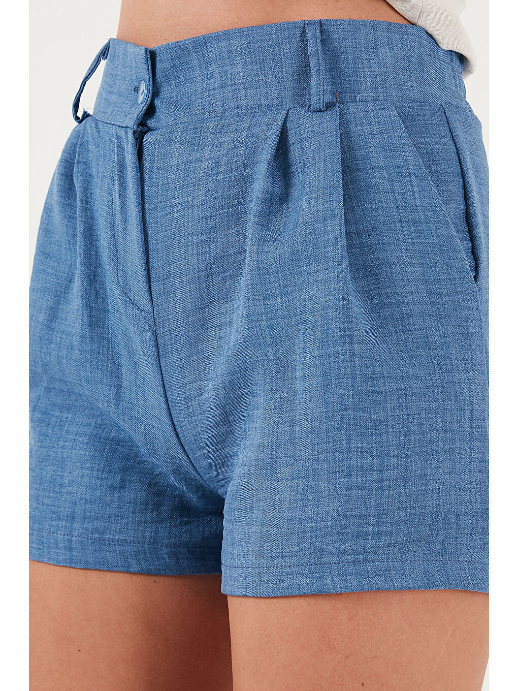 İndigo Kırçıllı Regular Fit Cepli Kısa Şort 5866201-4