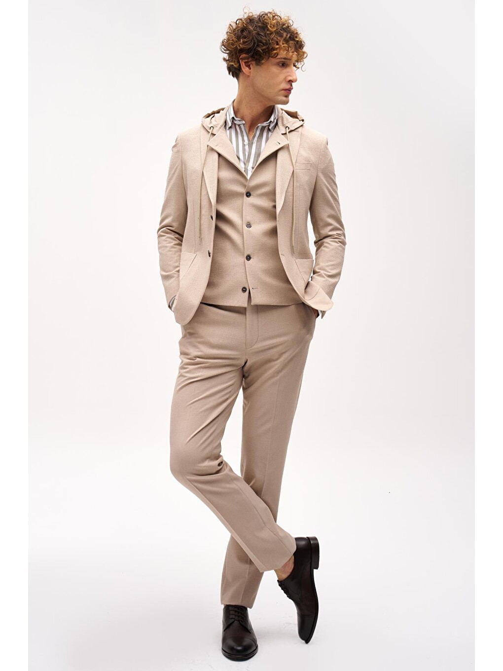 Erkek Bej Slim Fit / Dar Kalıp Mono Yaka Kombinli Takım Elbise-2