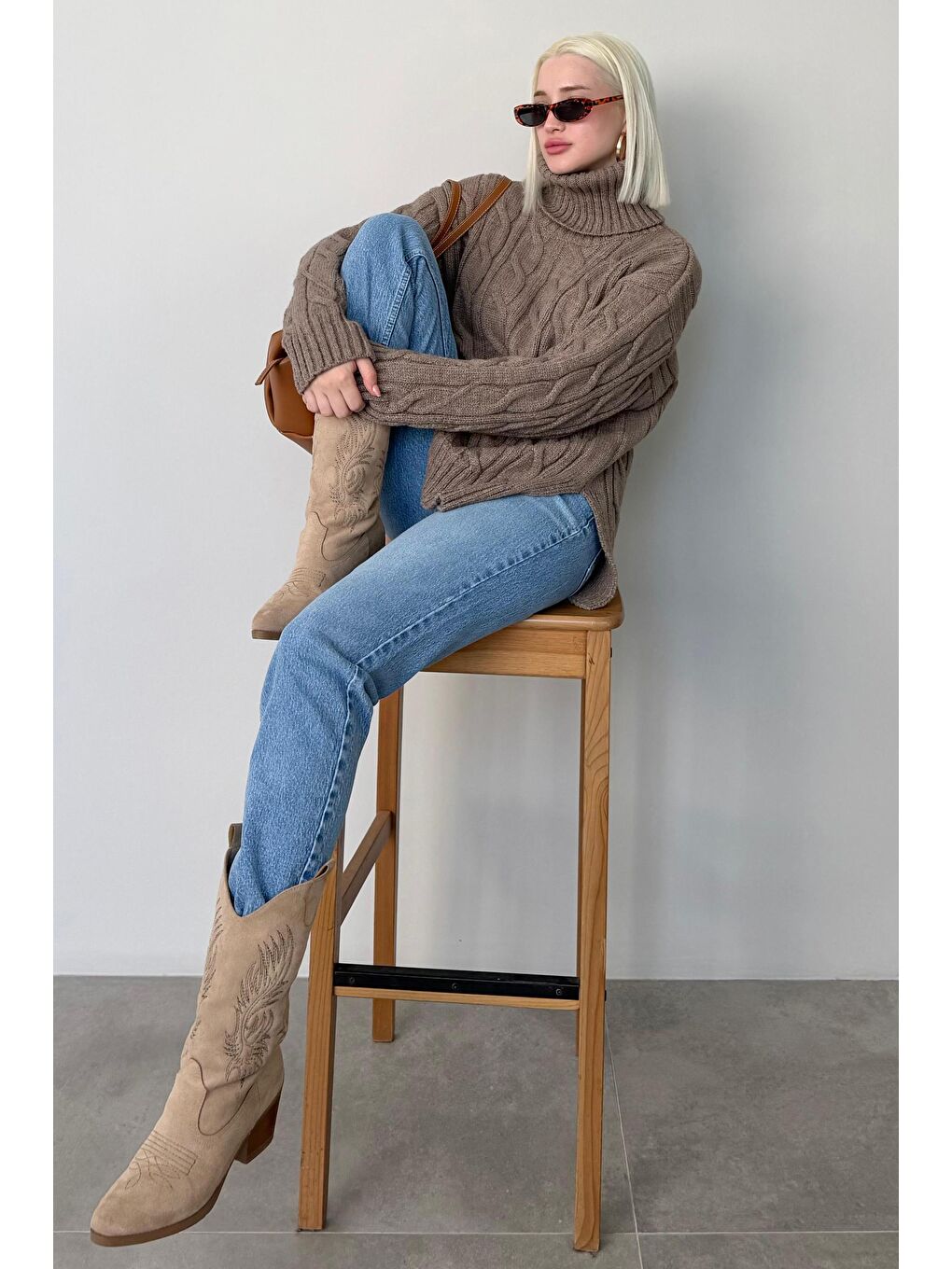 Bej Vizon Boğazlı Triko Kazak Mg2376-4