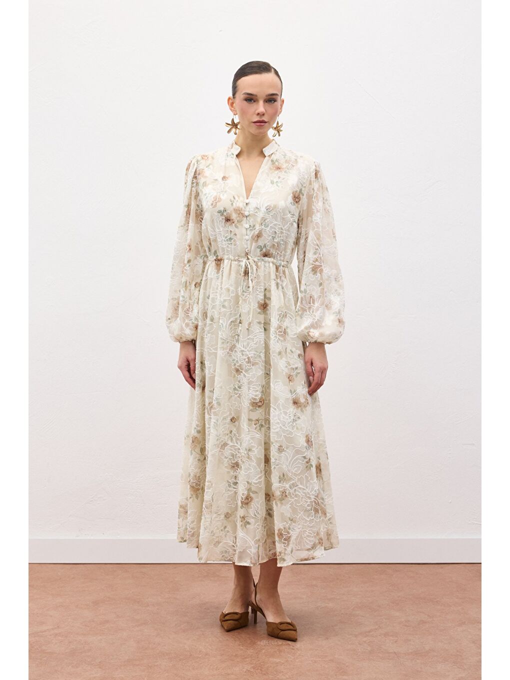 Bej Nakışlı Desenli Uzun Elbise - Vizon