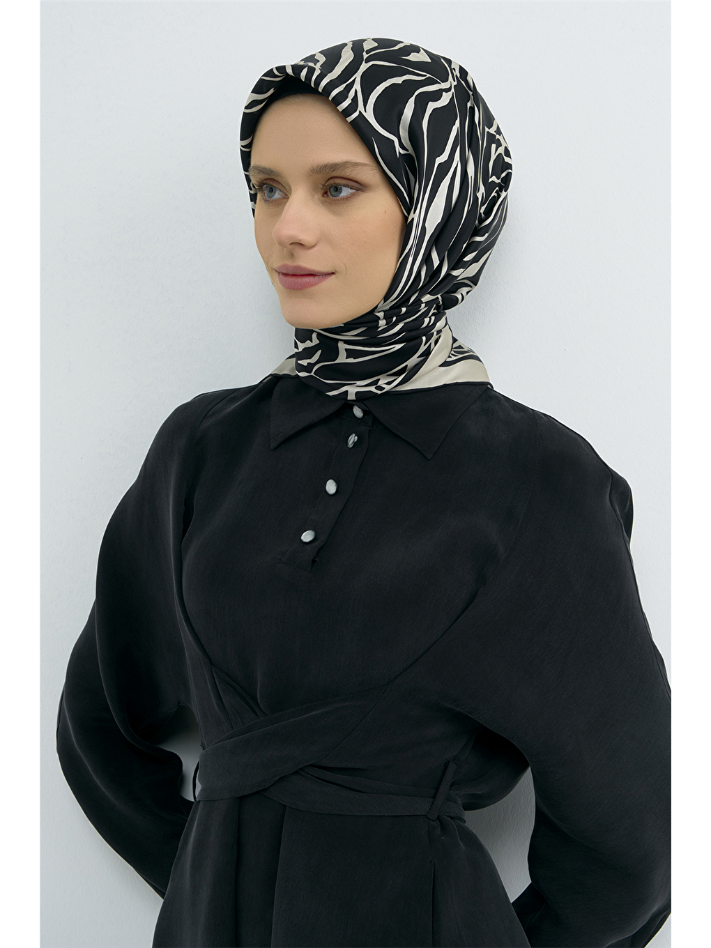 Siyah Saf İpek Sura Eşarp 9511D 14-2