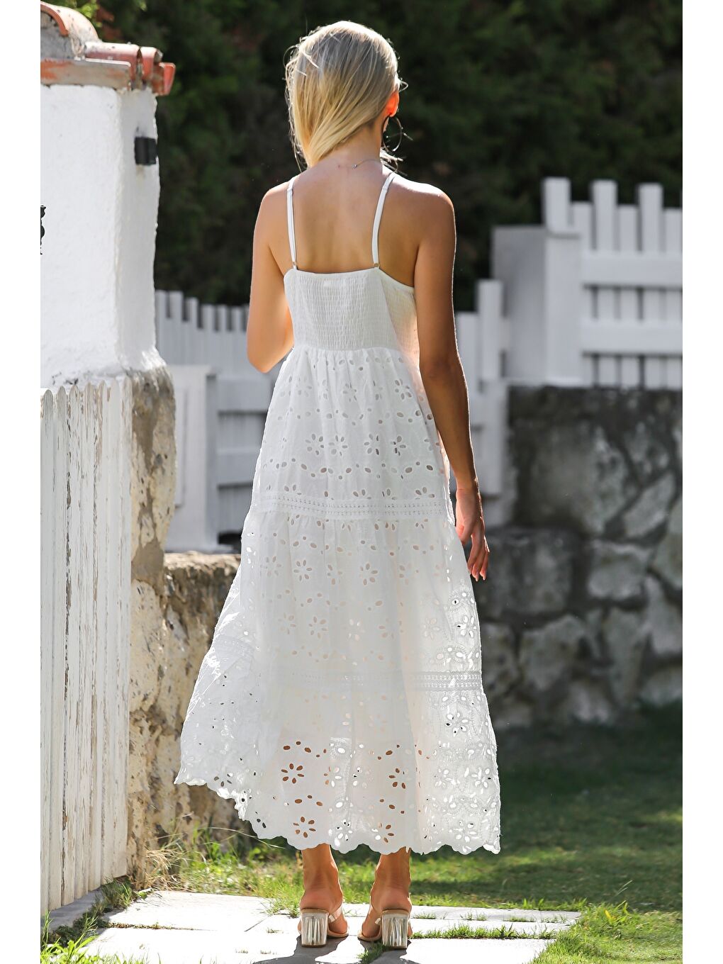 Ekru İtalyan Krem V Yaka Askılı Astarlı Püsküllü Fistolu Pamuklu Dokuma Casual Elbise-7