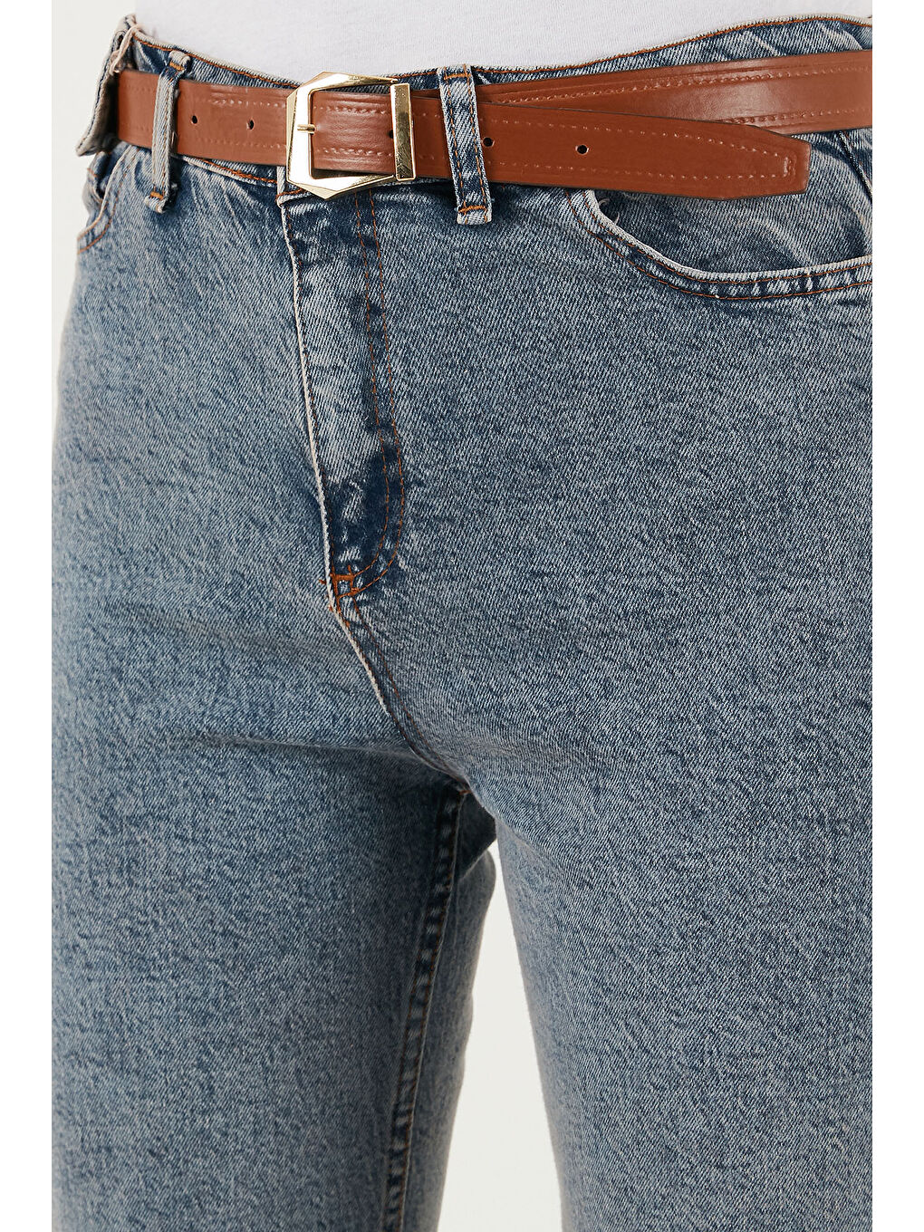 Lela Mavi Pamuklu Standart Fit Yüksek Bel Dar Paça Kemerli Jean Pantolon 668Yp4475 - 4