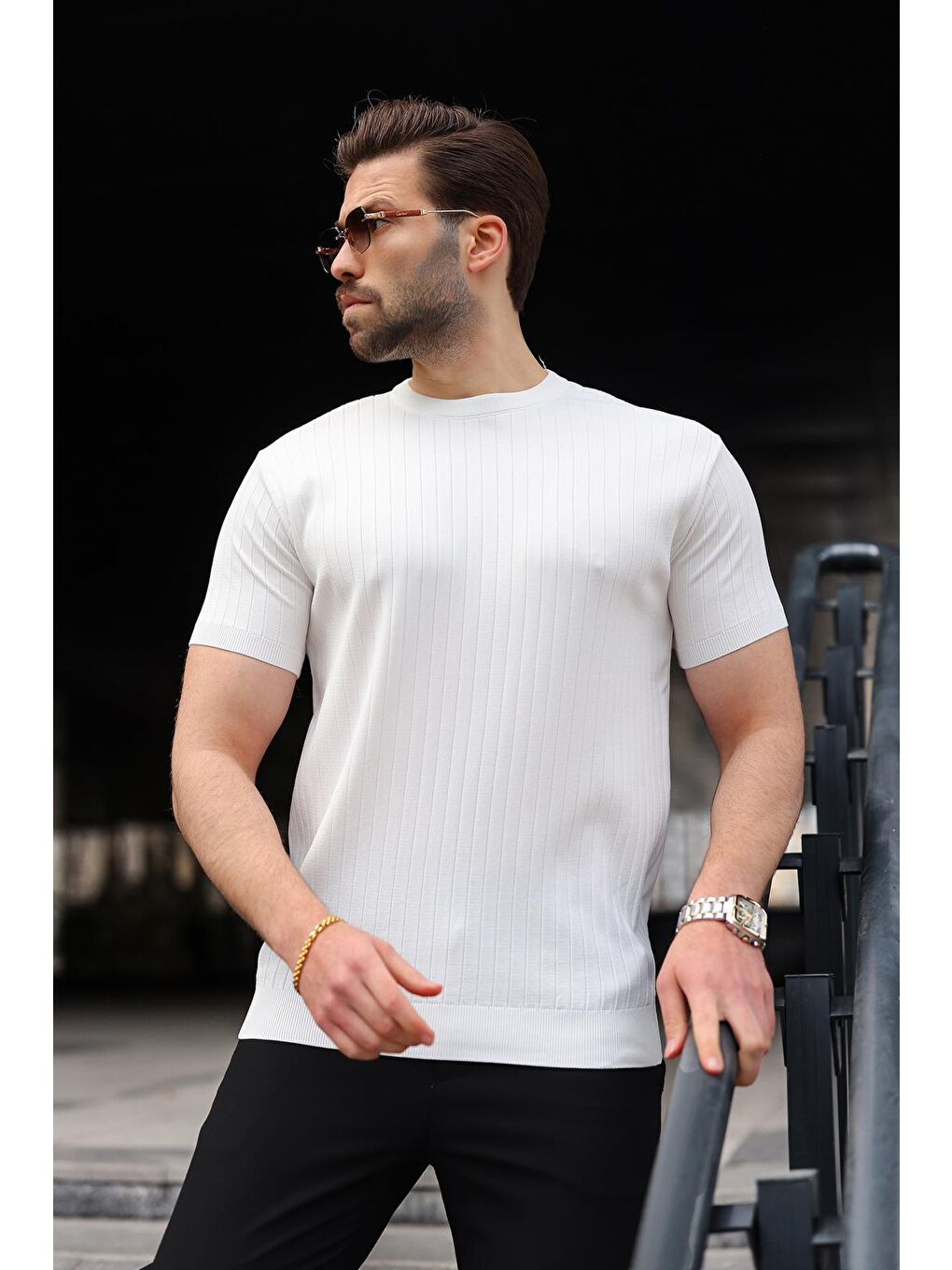 Beyaz Bisiklet Yaka Triko Erkek Tişört E7460-2