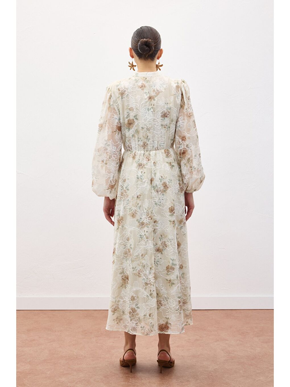 Bej Nakışlı Desenli Uzun Elbise - Vizon-7