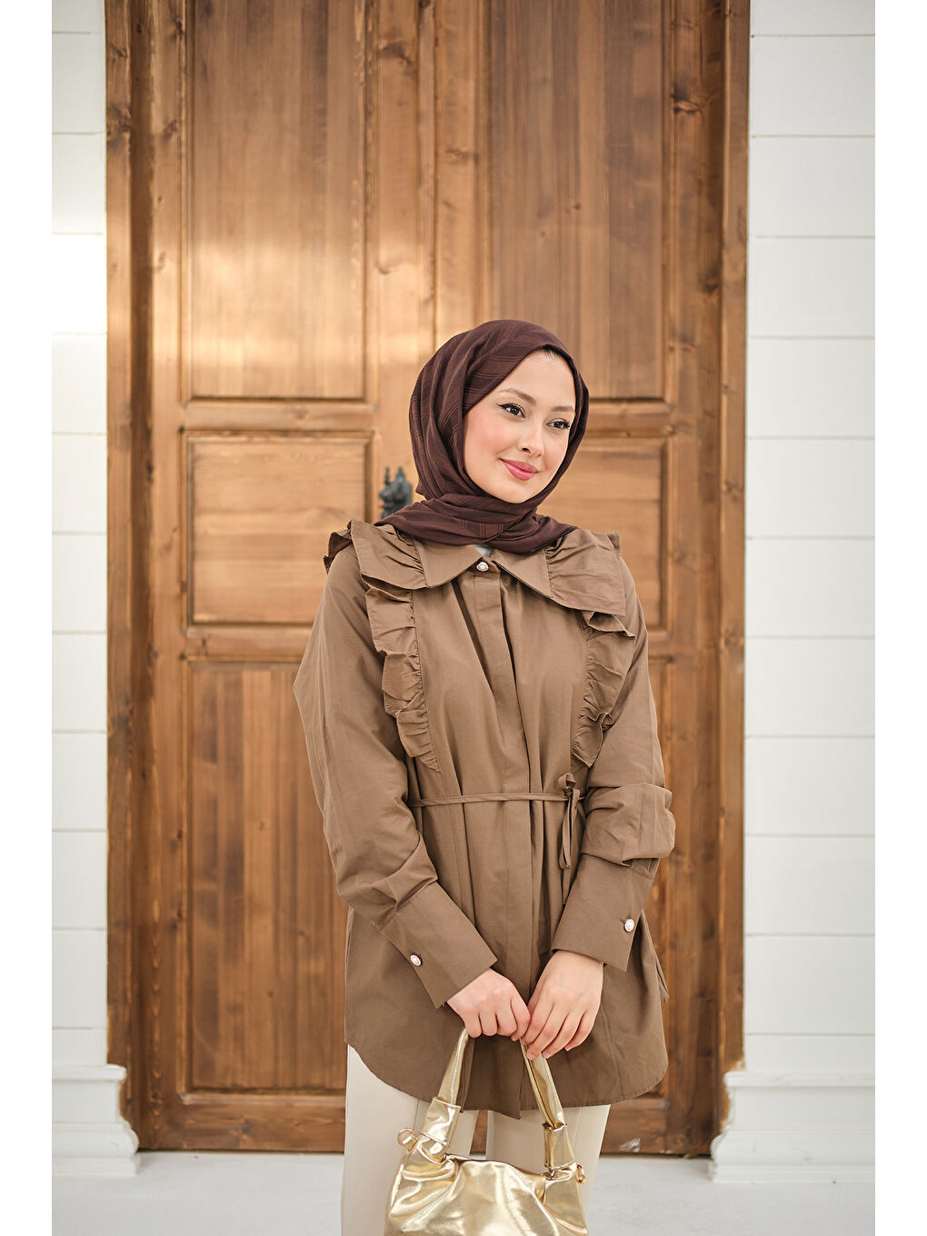 Kadın Yaka Büzgülü Bel Bağlamalı Poplin Gömlek Kahverengi-2