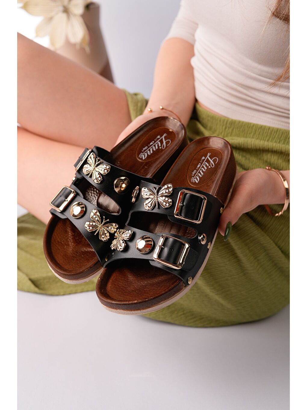 Siyah NYSSA Kelebek Aksesuarlı Çift Tokalı Günlük Kadın Terlik-5