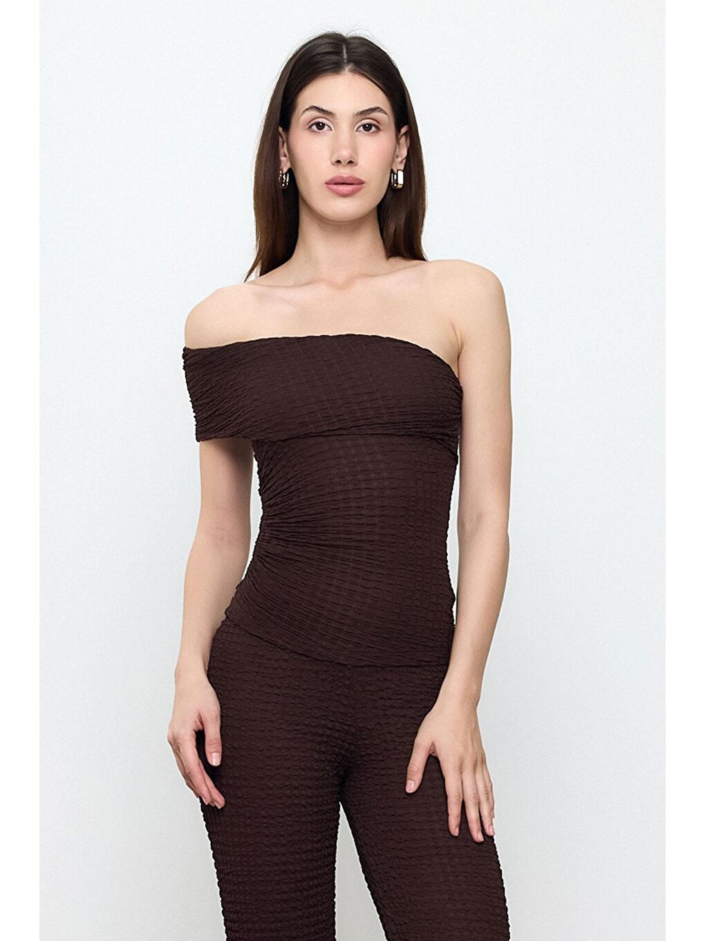 Kahverengi Tek Omuzlu Bürümcük Bluz