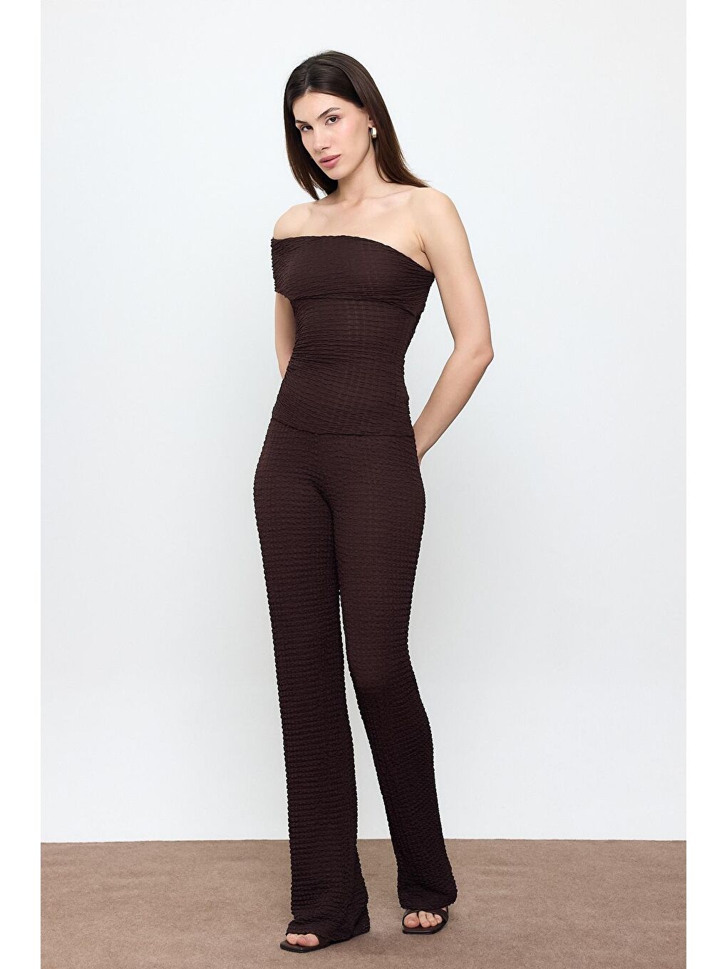 Kahverengi Tek Omuzlu Bürümcük Bluz-2