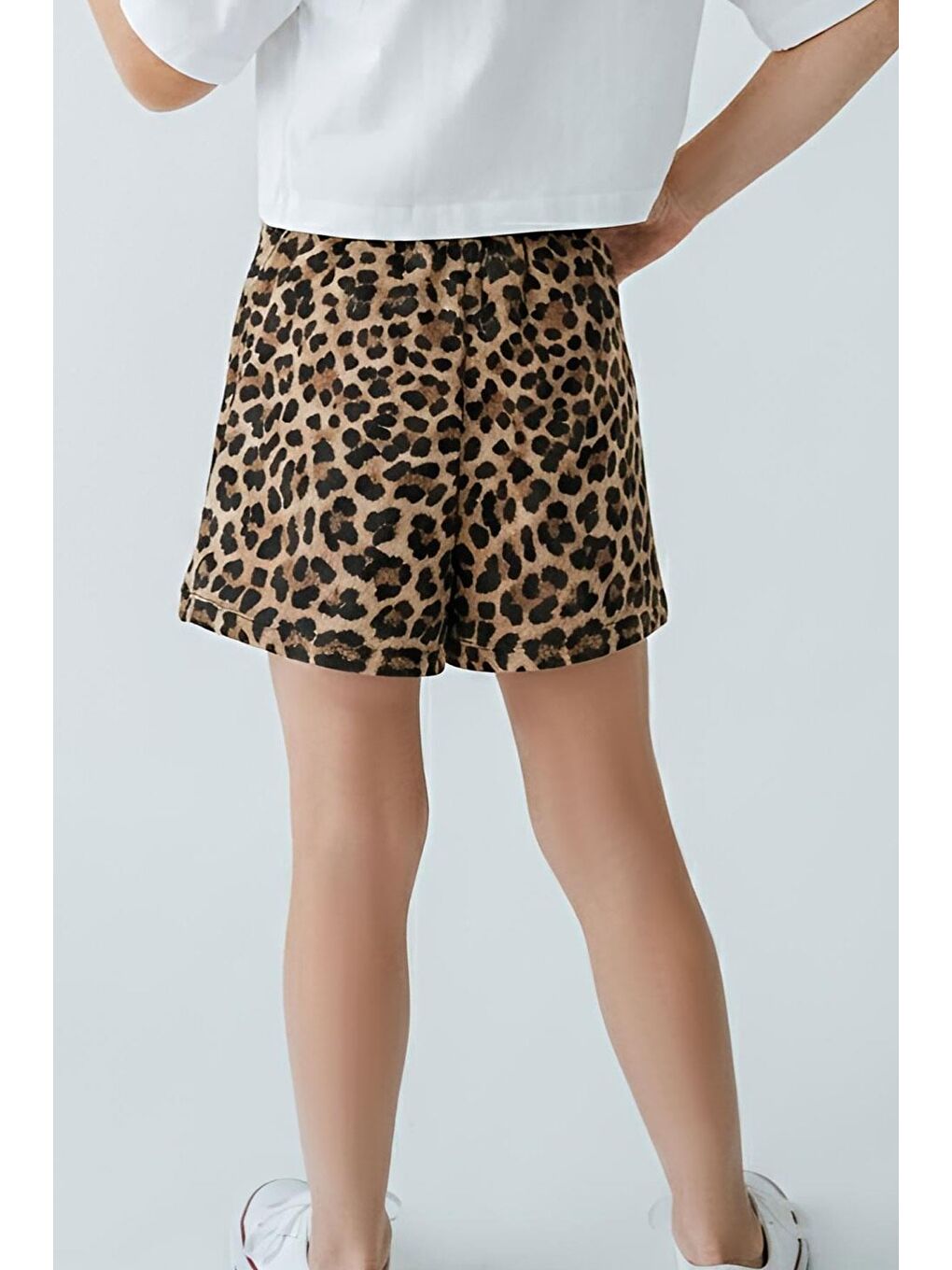 Kız Çocuk Şort Etek Leopar Desenli Düğme Aksesuarlı Kahverengi (6-12 Yaş)-1