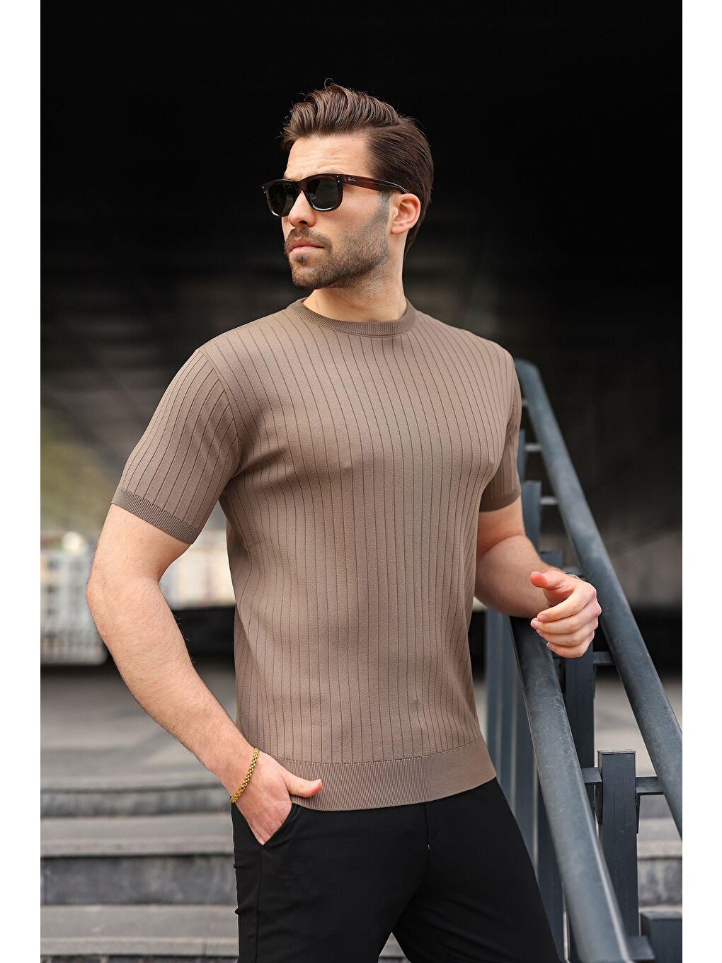 Açık Kahverengi Bisiklet Yaka Triko Erkek Tişört E7460-2