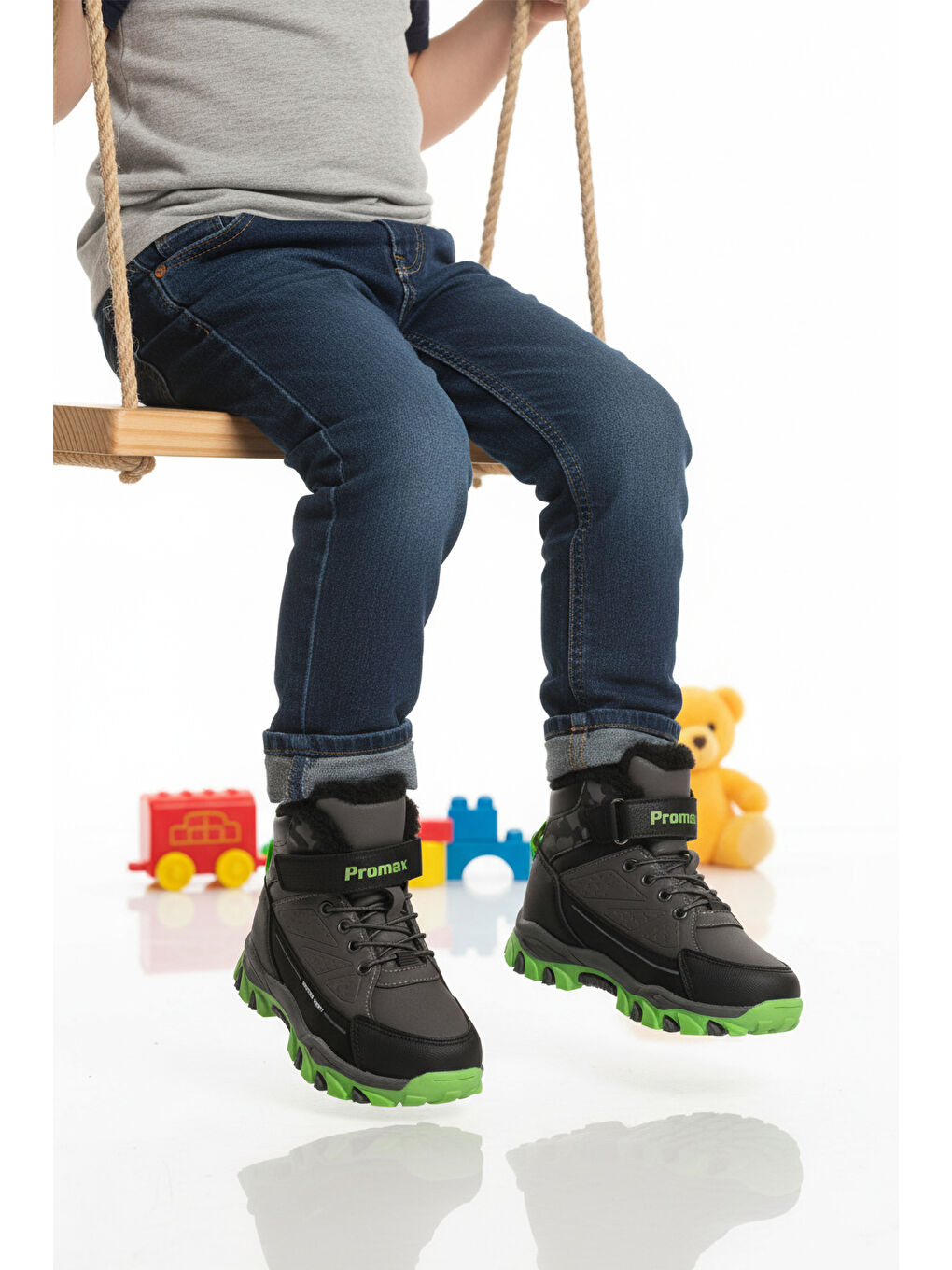 Gri Füme Kürklü Kaymaz Cırtlı Erkek Çocuk Bot 2082 P