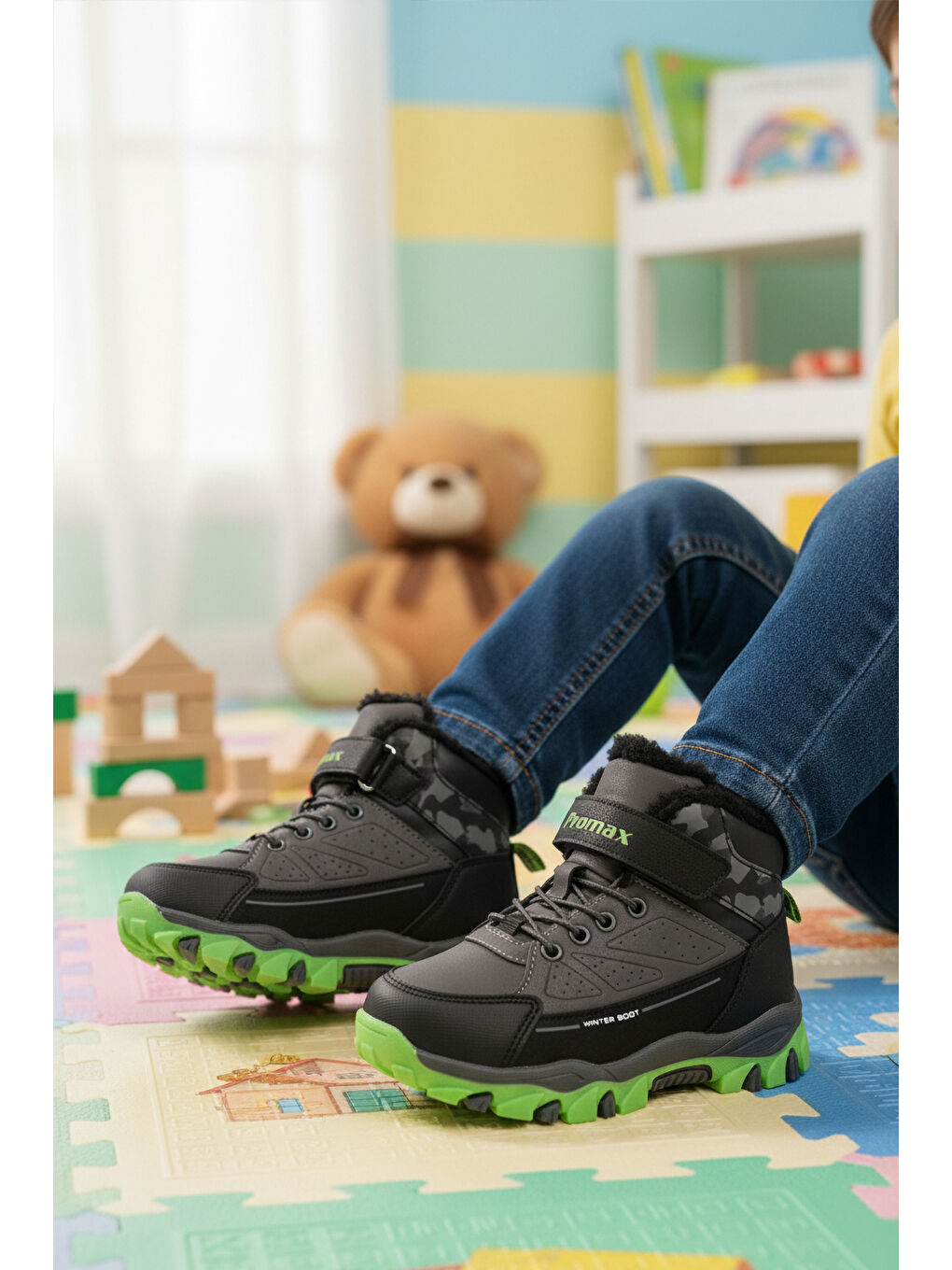 Gri Füme Kürklü Kaymaz Cırtlı Erkek Çocuk Bot 2082 P-2