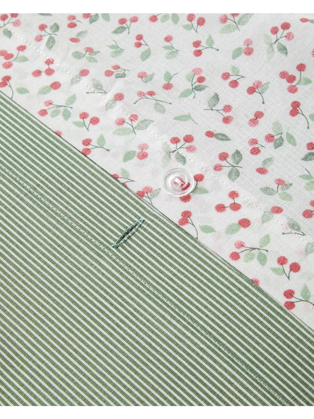 Cherry Pop Kolay Ütülenir Çift Kişilik Nevresim Seti 200x220 Cm Kırmızı-5