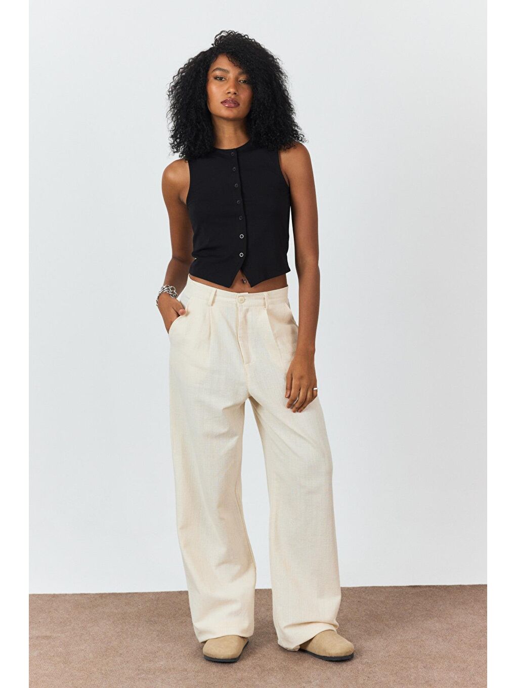 Siyah Önü Düğmeli Bluz-3