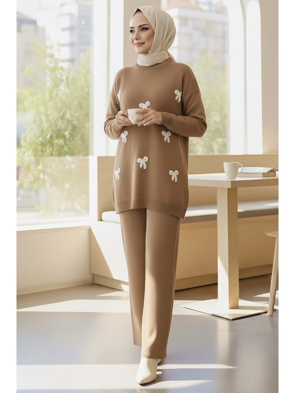 Bej Fiyonklu Nakışlı İkili Triko Takım Vizon - 28032-VIZON-1