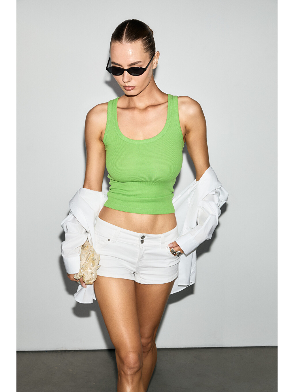 Lıllesol Kadın Fitilli Görünümlü Slim Fit Vücuda Oturan Havuz Yakalı Pamuklu Basic Yeşil Atlet-1
