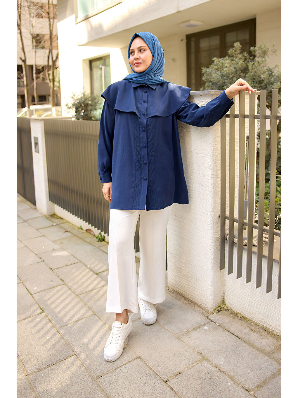 Kadın Süs Dikişli Gömlek Lacivert-3