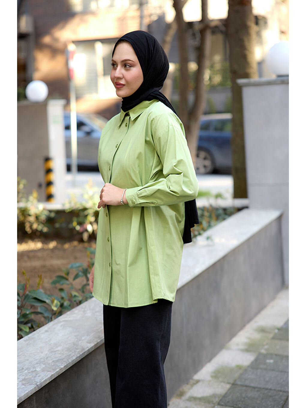 Kadın Yanları Düğme Detaylı Gömlek Yeşil-3