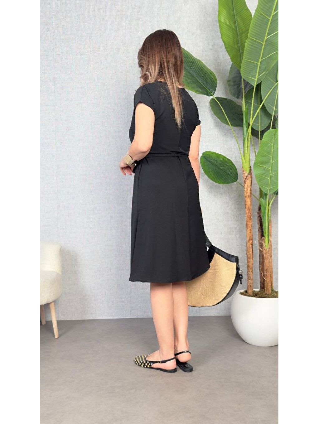 Siyah Kadın Kısa Kollu V Yakalı Beli Kuşaklı Ithal Keten Elbise-2