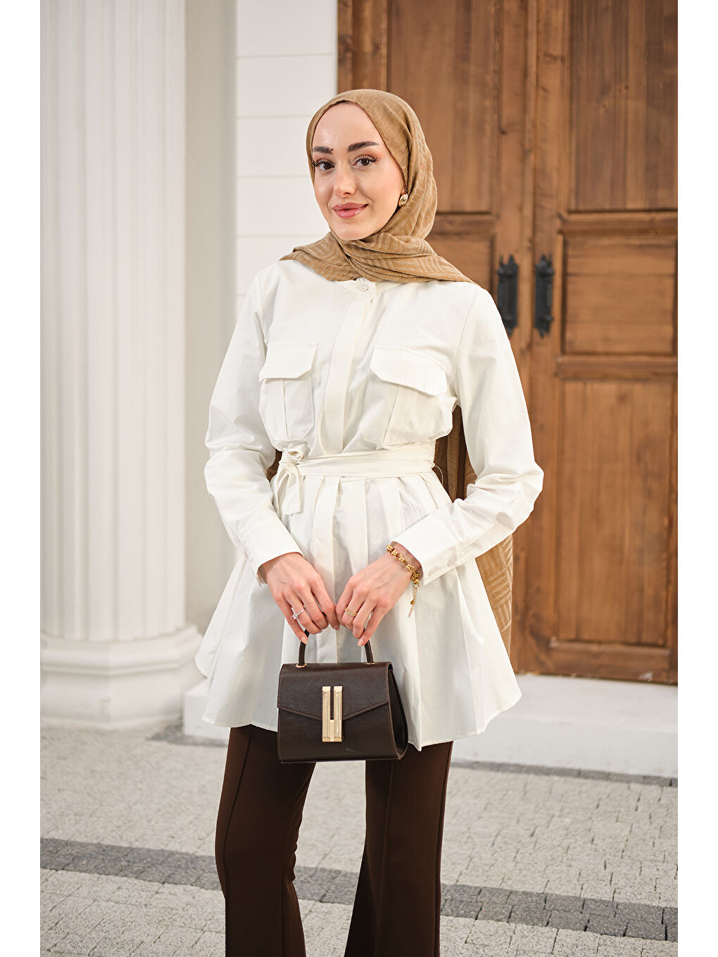 Kadın Çift Cep Detay Gizli Düğmeli Bel Bağlamalı Gömlek Beyaz-2