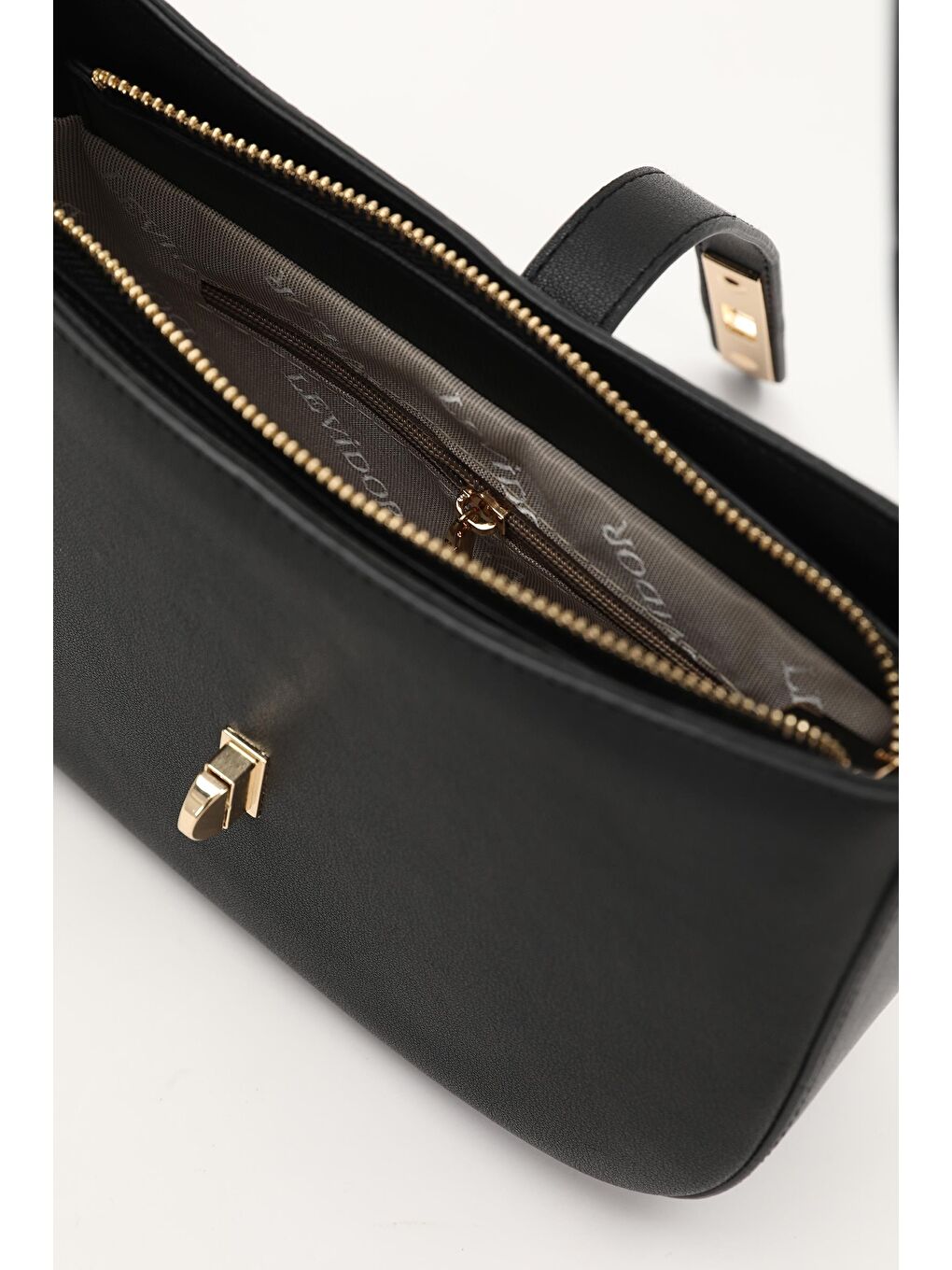 Siyah Kadın Omuz Çantası 930159-1