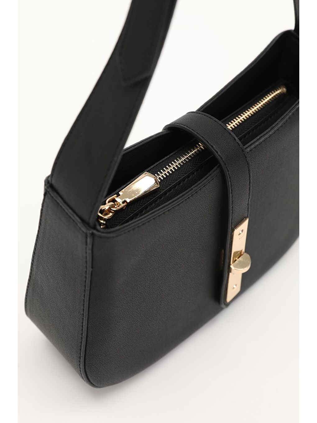 Siyah Kadın Omuz Çantası 930159-2