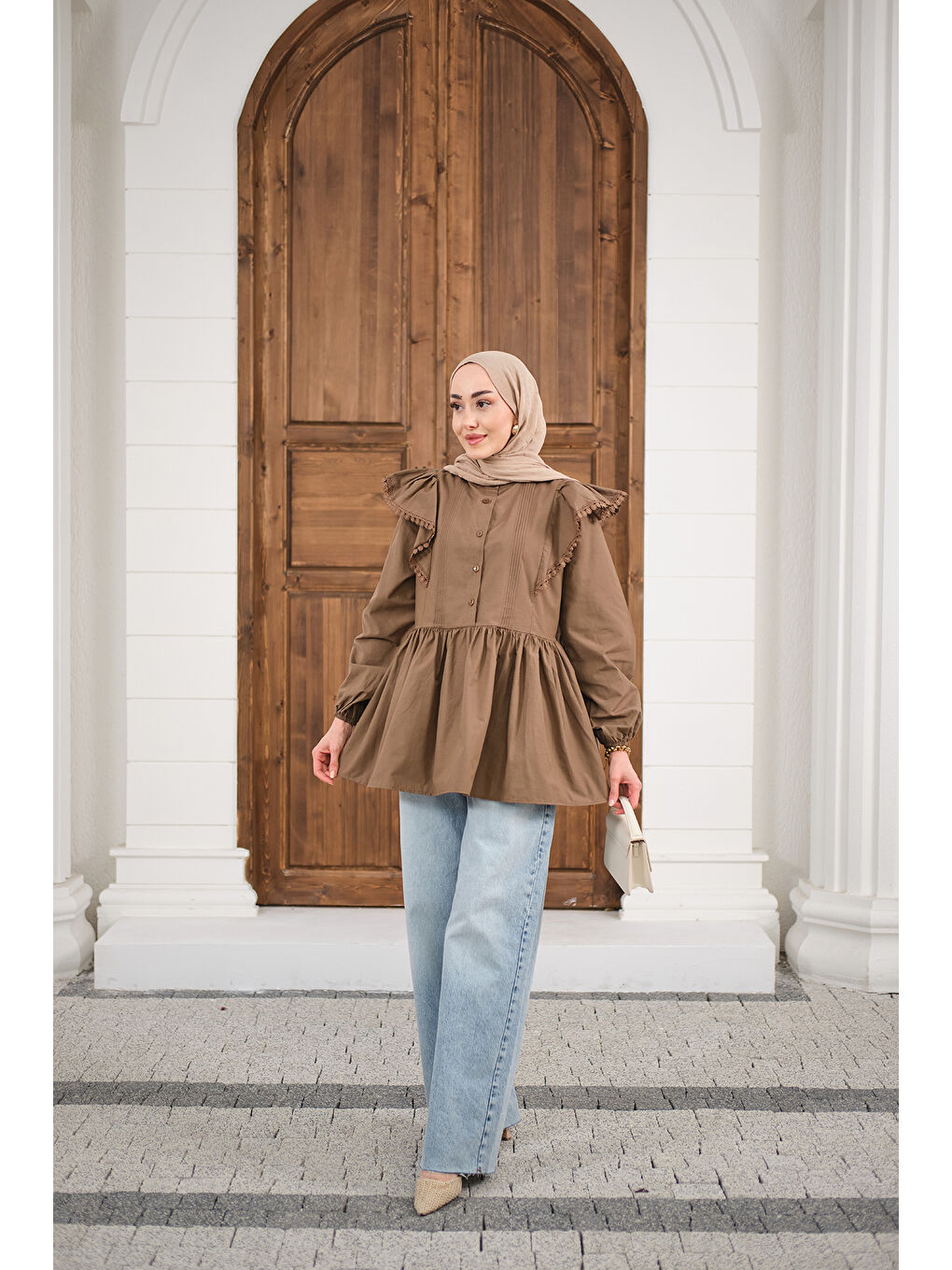 Kadın Bel Büzgülü Pile Detay Bisiklet Yaka Gömlek Kahverengi-2