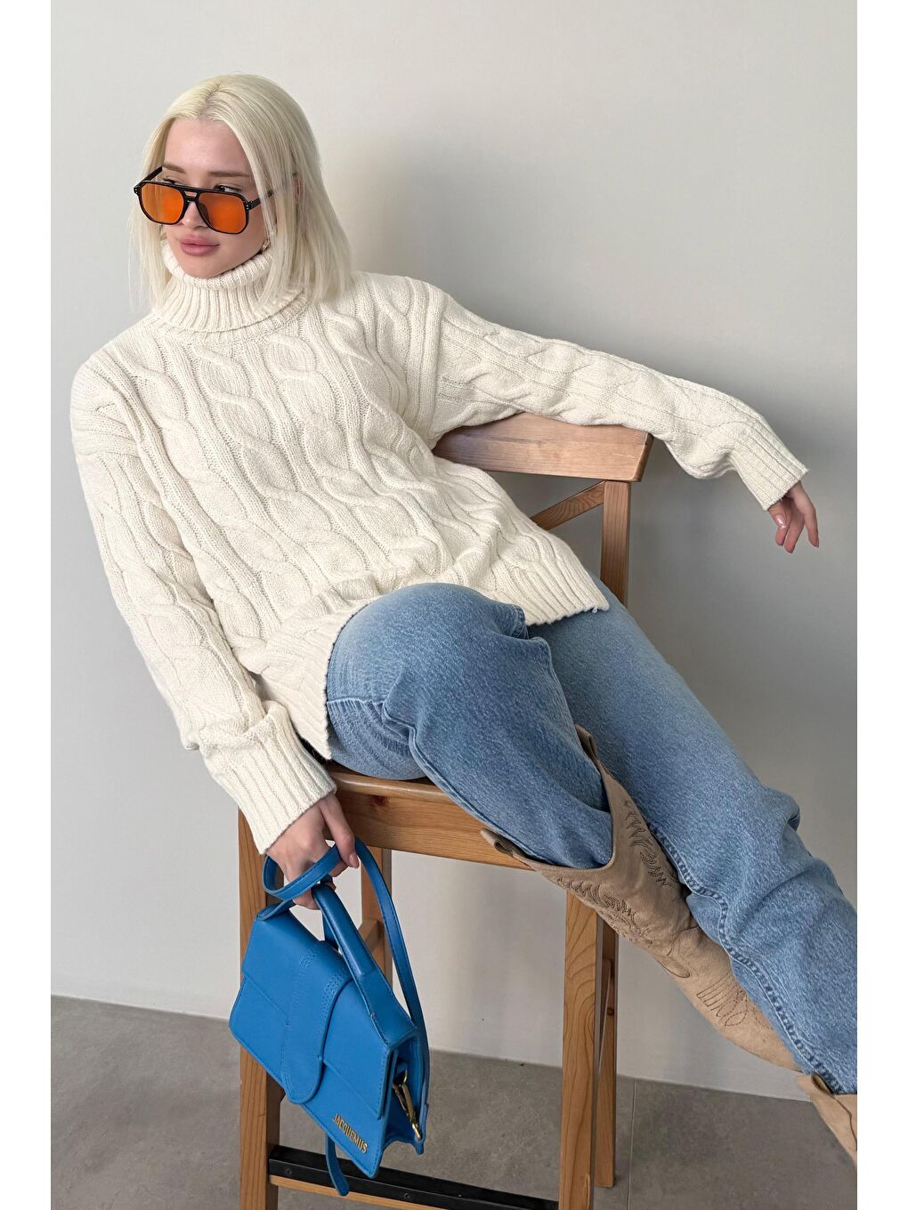 Ekru Boğazlı Triko Kazak Mg2376-5