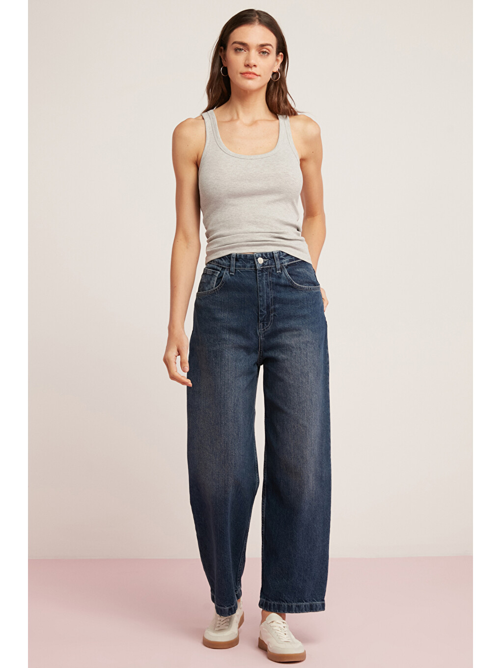 Lıllesol Kadın Fitilli Görünümlü Slim Fit Vücuda Oturan Havuz Yakalı Pamuklu Basic Gri Atlet-4