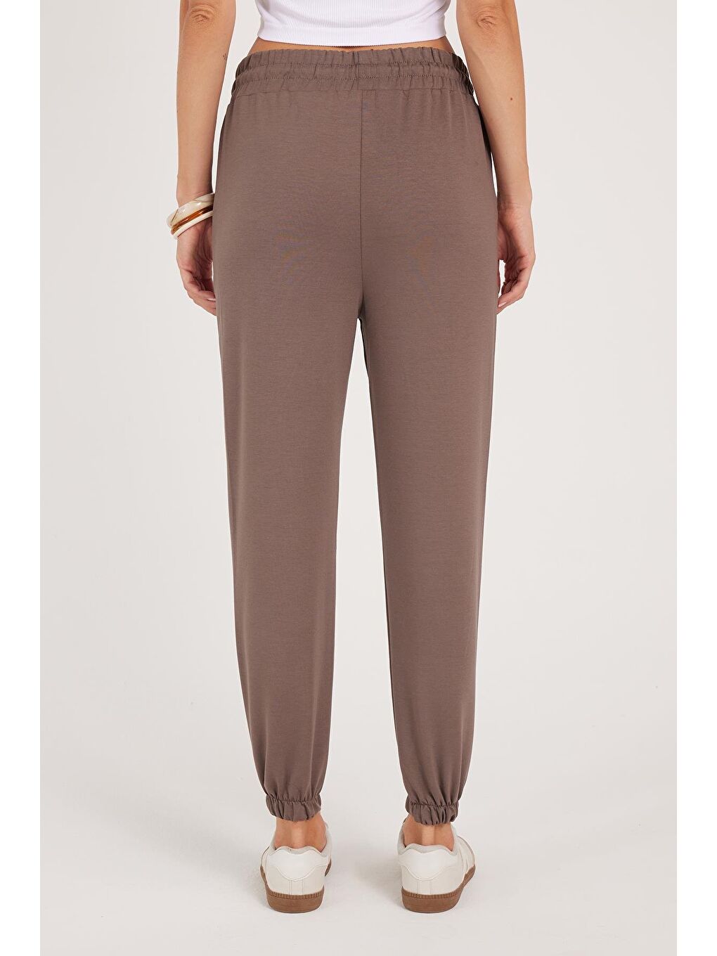 Kahverengi Kadın Relax Fit Rahat Kesim Modal Kumaş Beli Bağlamalı Lastikli Jogger Açık Kahve Eşofman Altı-6