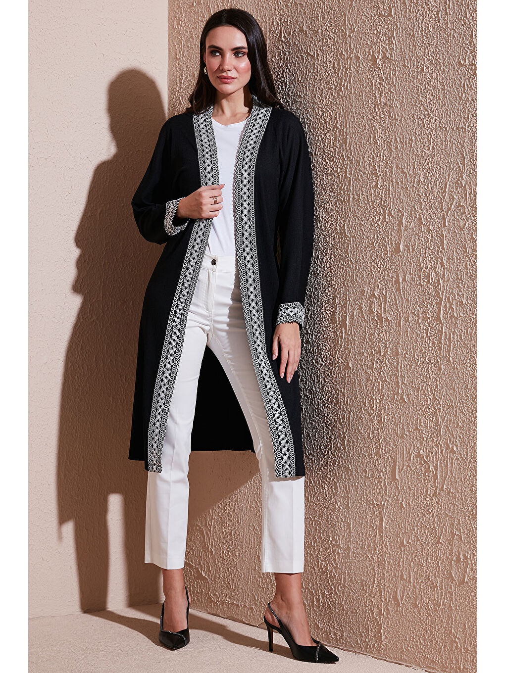 Siyah Modest Regular Fit Bağlamalı Nakışlı Tesettür Uzun Kimono Hırka 5866173